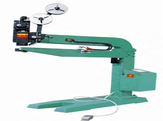 Roestvrij staal karton doos steken machine twee servo 150mm steken hoogte